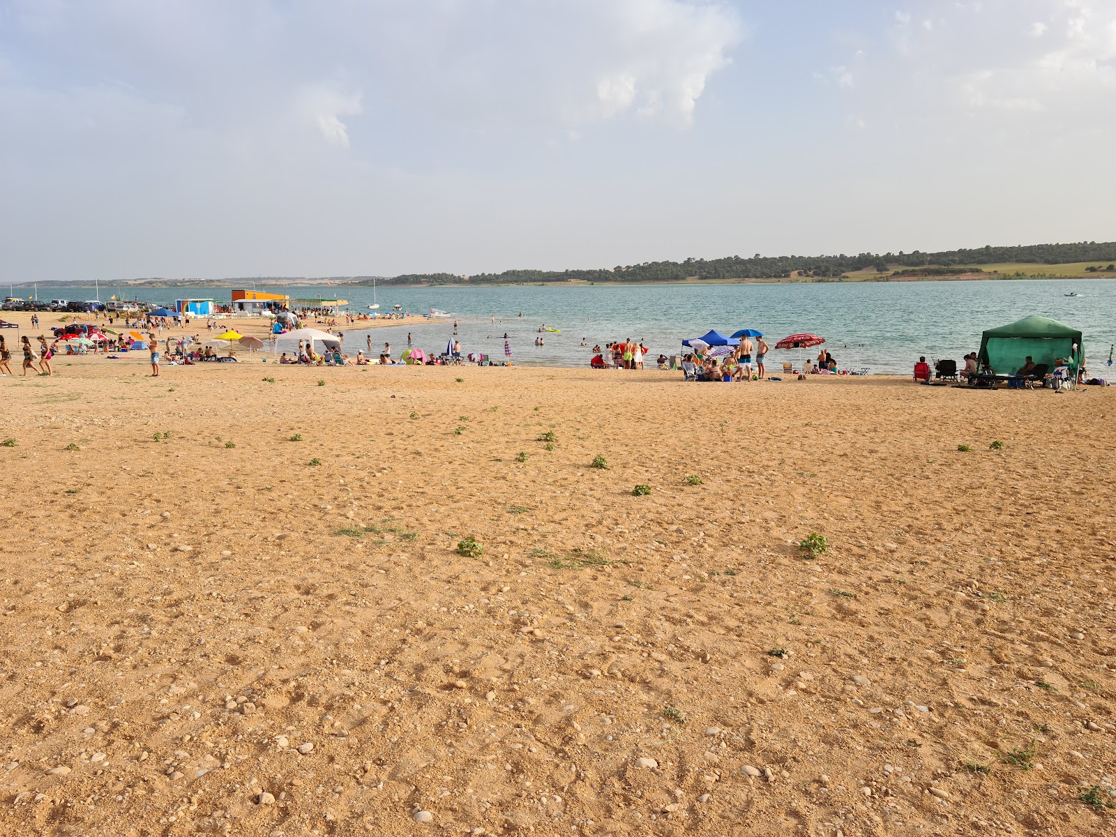 Playa Manchamar'in fotoğrafı geniş plaj ile birlikte