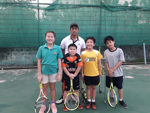 RN Tennis team รับสอนเทนนิส by ครูรี่