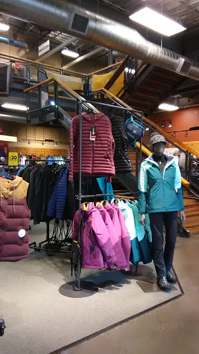 Camping Store «REI», reviews and photos, 2235 NW Allie Ave, Hillsboro, OR 97124, USA