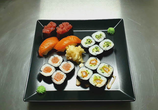 ADZUKI Sushi & Wok - Étterem