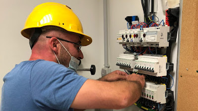 Service elec à Gap