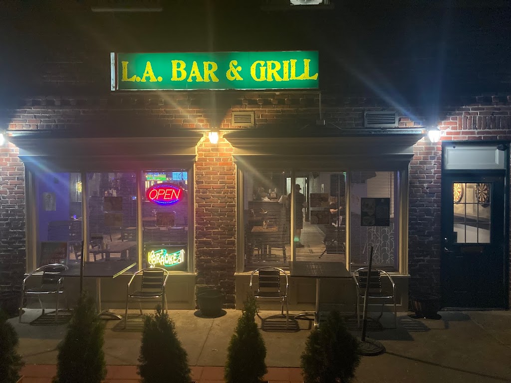 L.A. Bar & Grill 22204
