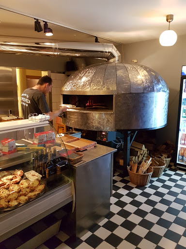 Itzi Pitzi Pizza Hellerup in Hellerup, Helsingør
