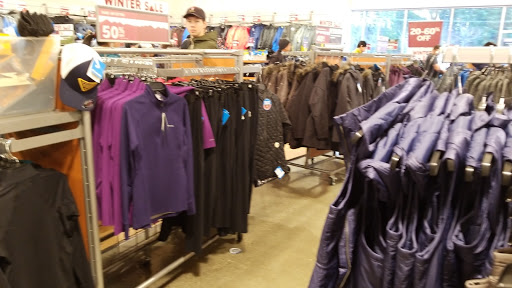 Sportswear Store «Columbia Sportswear Outlet Store at Seattle Premium Outlets», reviews and photos, 10600 Quil Ceda Blvd #920, Tulalip, WA 98271, USA