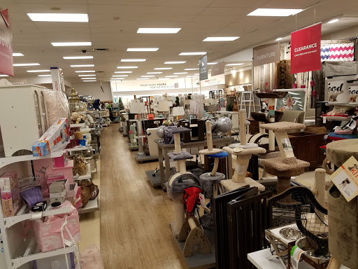 Department Store «Marshalls & HomeGoods», reviews and photos, 4950 Hadley Center Dr, South Plainfield, NJ 07080, USA