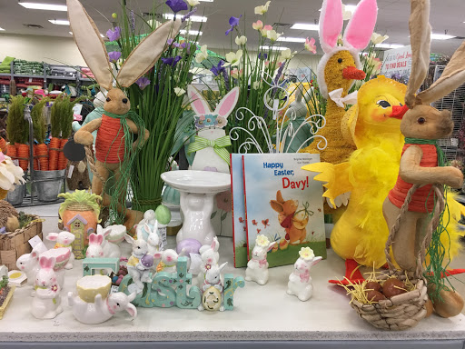 Home Goods Store «Tuesday Morning», reviews and photos, 9240 Westport Rd, Louisville, KY 40242, USA