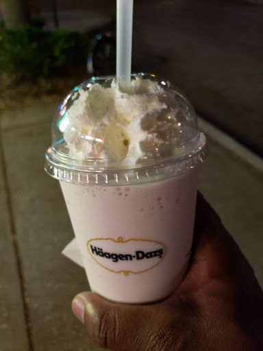 Ice Cream Shop «Häagen-Dazs® Ice Cream Shop», reviews and photos, 116 E New England Ave, Winter Park, FL 32789, USA