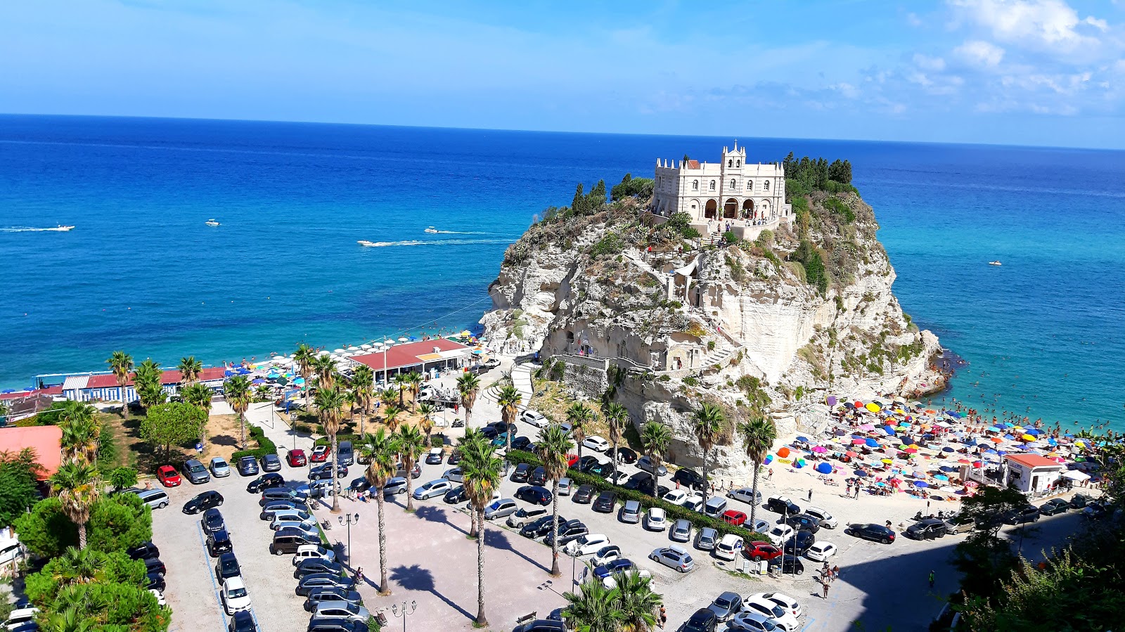 Foto van Tropea Strand en de nederzetting