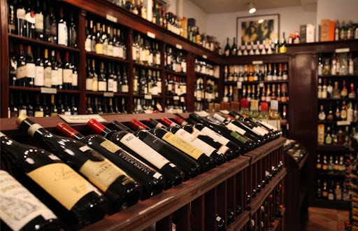 Liquor Store «Golden Rule Wine & Liquor», reviews and photos, 457 Hudson St, New York, NY 10014, USA