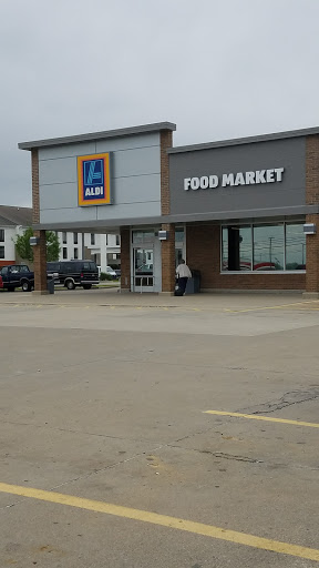 ALDI, 1801 Rombach Ave, Wilmington, OH 45177, USA, 