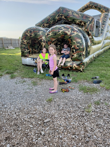 Drive-in Movie Theater «Blue Grass Drive-In Theater», reviews and photos, 774 W Mayne St, Blue Grass, IA 52726, USA