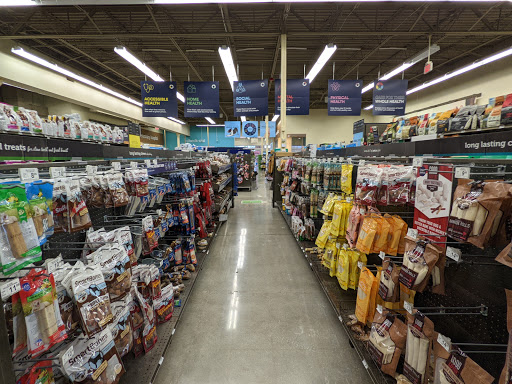 Pet Supply Store «Petco Animal Supplies», reviews and photos, 15895 Pines Blvd, Pembroke Pines, FL 33028, USA