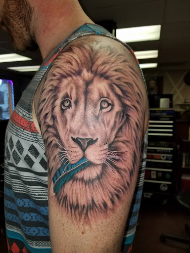 Tattoo Shop «Sellwood Tattoo Parlor», reviews and photos, 8213 SE 17th Ave, Portland, OR 97202, USA