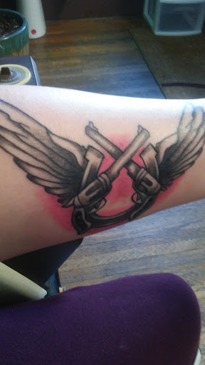 Tattoo Shop «Raining Ink», reviews and photos, 420 W 7th St, Columbia, TN 38401, USA