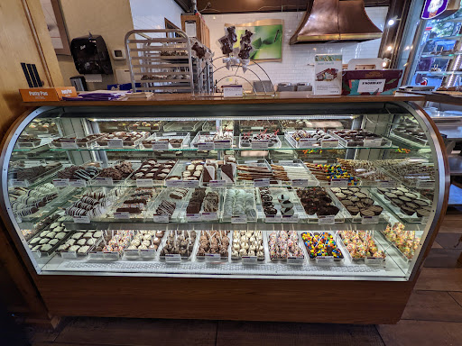 Chocolate Shop «Rocky Mountain Chocolate Factory», reviews and photos, 1419 1st Ave, Seattle, WA 98101, USA