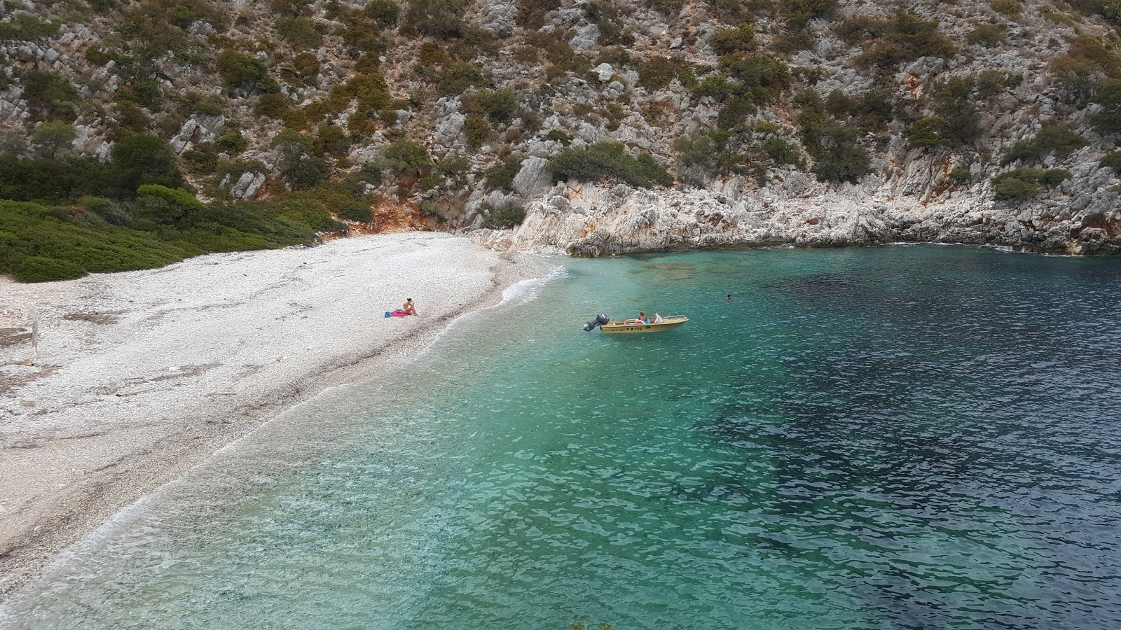 Foto von Forgotten beach befindet sich in natürlicher umgebung