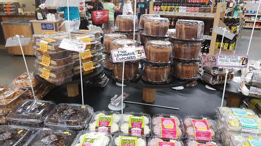 Shopping Mall «Crystal Cove Shopping Center», reviews and photos, 7845-8085 East Coast Hwy, Newport Beach, CA 92657, USA