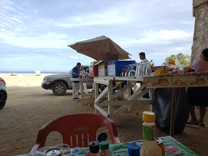 Mariscos costa azul bajo el puente