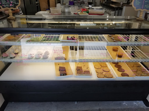 Natural Foods Store «Benefit Your Life Gluten Free Market and Bakery», reviews and photos, 620 N Campbell Station Rd #24, Knoxville, TN 37934, USA