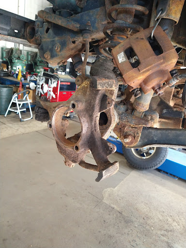 Auto Repair Shop «Rad Air Complete Car Care and Tire Centers», reviews and photos, 27051 Detroit Ave, Westlake, OH 44145, USA