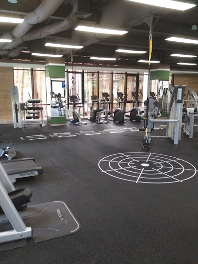 CLUB PLATINUM GYM