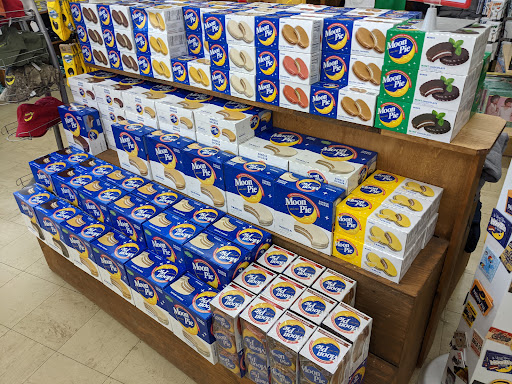 General Store «Moon Pie General Store and Original Book Warehouse», reviews and photos, 3127 Parkway, Pigeon Forge, TN 37863, USA