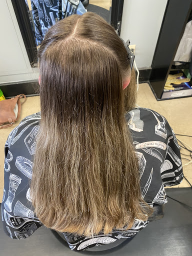 Beauty Salon «Stephanie Hood & Company Hair & Nail Salon», reviews and photos, 97 W Public Sq, Scottsville, KY 42164, USA