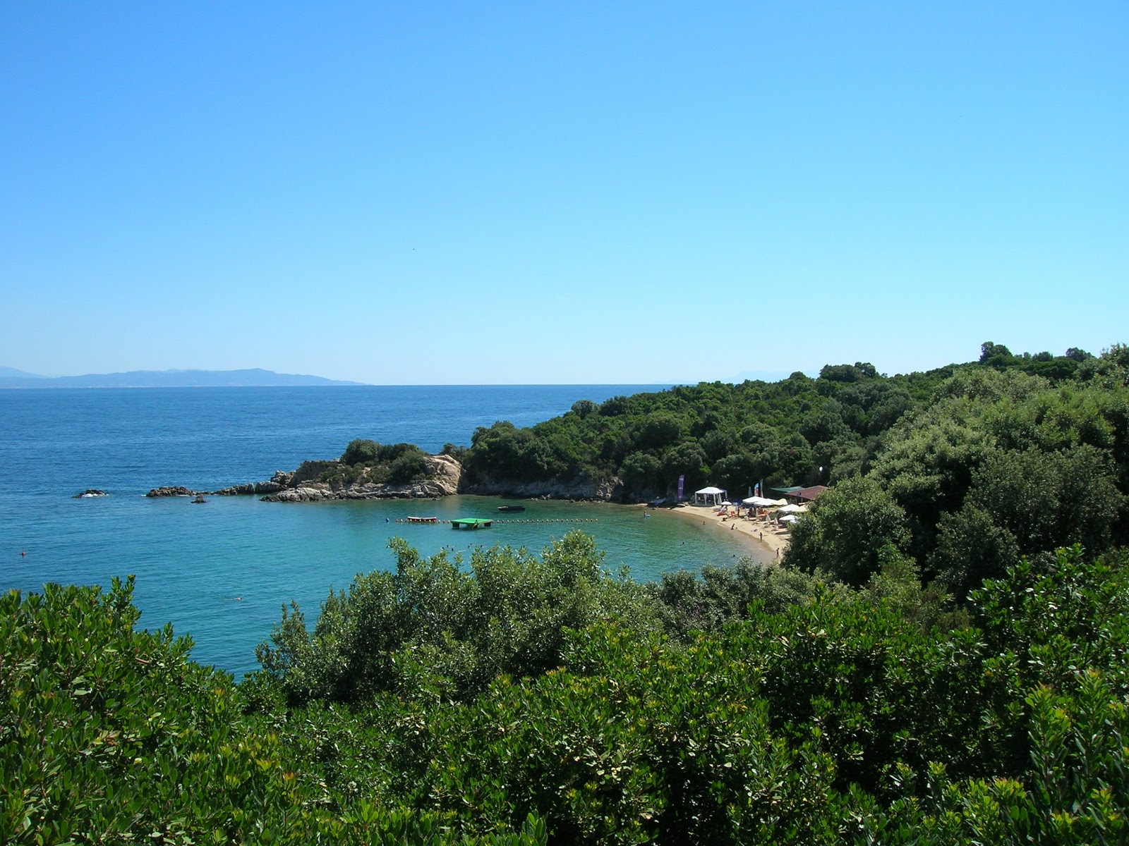 Fotografie cu Paralia Vinia cu golful spațios
