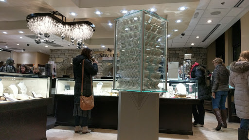 Jewelry Store «Sawyer Jewelers», reviews and photos, 134 N Leroy St #1, Fenton, MI 48430, USA