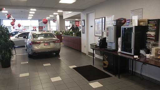 Toyota Dealer «Dayton Toyota», reviews and photos, 2291 US-130, Dayton, NJ 08810, USA