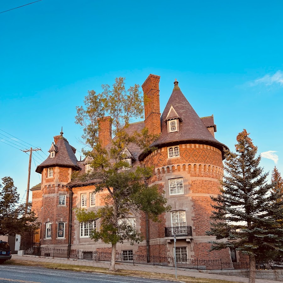 Historic Clark Chateau Museum & Gallery