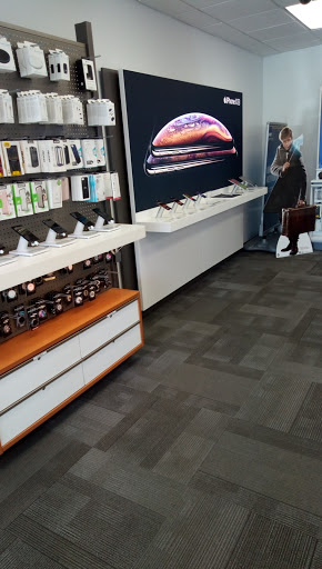 Cell Phone Store «AT&T», reviews and photos, 826 Boston Rd, Springfield, MA 01119, USA