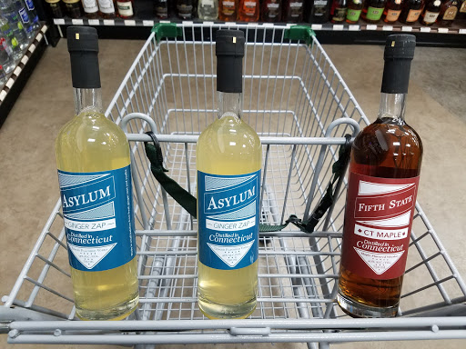 Liquor Store «Amity Wine & Spirit Co», reviews and photos, 95 Amity Rd, New Haven, CT 06515, USA