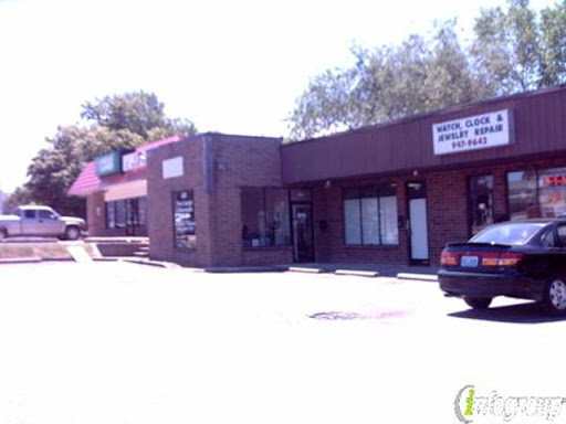 Jewelry Repair Service «Watch, Clock & Jewelry Repair», reviews and photos, 609 1st Capitol Dr, St Charles, MO 63301, USA