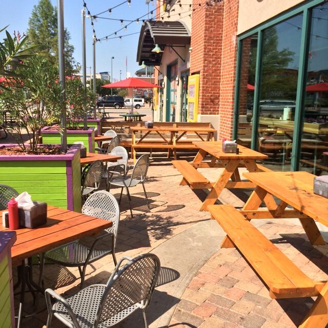 Fuzzy's Taco Shop 73104