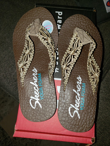 Shoe Store «Famous Footwear», reviews and photos, 2018 S Commons, Federal Way, WA 98003, USA