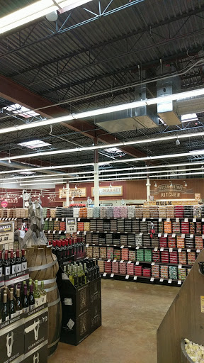 Grocery Store «Fresh Thyme Farmers Market - Omaha», reviews and photos, 14949 Evans Plaza, Omaha, NE 68116, USA