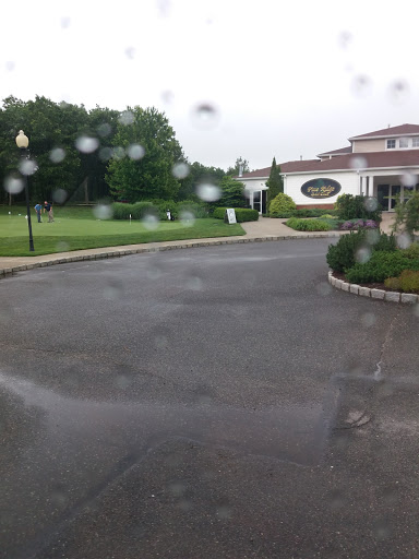 Golf Course «Pine Ridge Golf Club», reviews and photos, 2 Golf Course Dr, Coram, NY 11727, USA