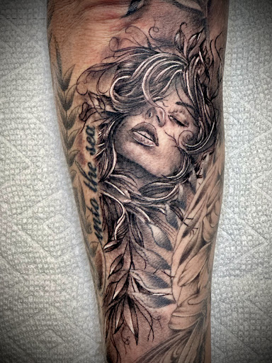 Explore tattoos ideas easy, creative tattoo ideas in Rehoboth Beach, available at Homeward Tattoo and Body Piercing