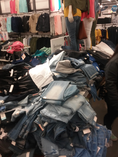 Clothing Store «Old Navy», reviews and photos, 14706 Baltimore Ave, Laurel, MD 20707, USA