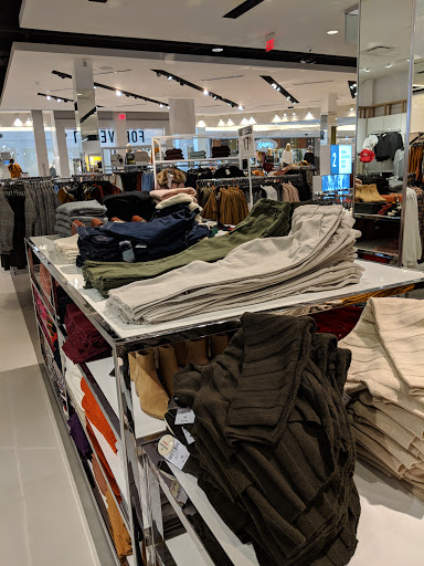 Clothing Store «Forever 21», reviews and photos, 6531 Springfield Mall, Springfield, VA 22150, USA