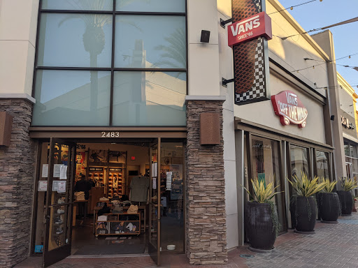 Shoe Store «Vans», reviews and photos, 2483 Park Ave, Tustin, CA 92782, USA