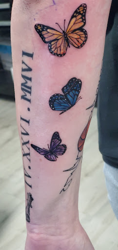 Find simple heart tattoo ideas for your next unique tattoo in Orange Park at Diamond Tip Tattoo