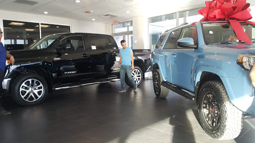 Used Car Dealer «FOX Toyota of El Paso», reviews and photos, 11165 Gateway Blvd W, El Paso, TX 79935, USA