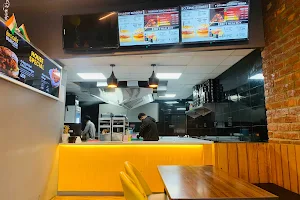 Biggies Burger: Garhdiwala image