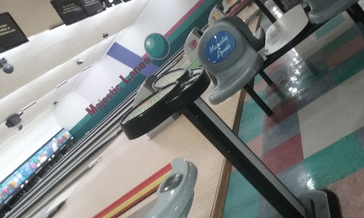 Bowling Alley «Majestic Lanes Bowling Alley», reviews and photos, 525 U.S. 9, Hopelawn, NJ 08861, USA