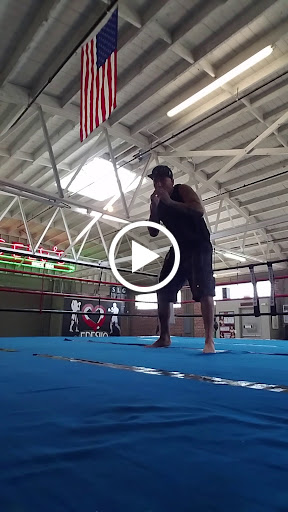 Sporting Goods Store «Big 5 Sporting Goods - Fresno (Shaw)», reviews and photos, 3022 W Shaw Ave, Fresno, CA 93711, USA