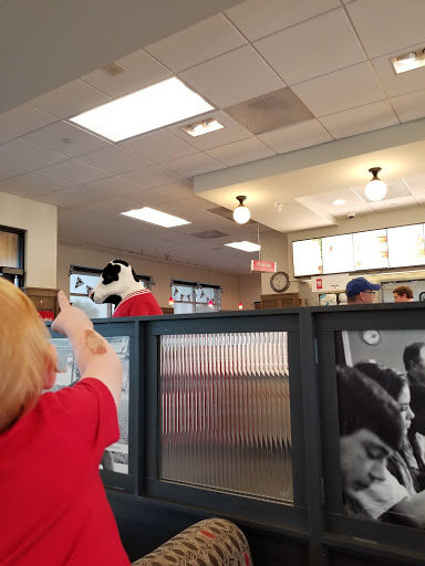Fast Food Restaurant «Chick-fil-A», reviews and photos, 1250 N National Rd, Columbus, IN 47201, USA