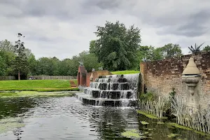 Water Gardens image