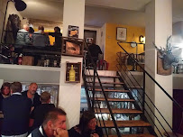 Atmosphère du Restaurant de tapas La Cave à Jambon à Marseille - n°10